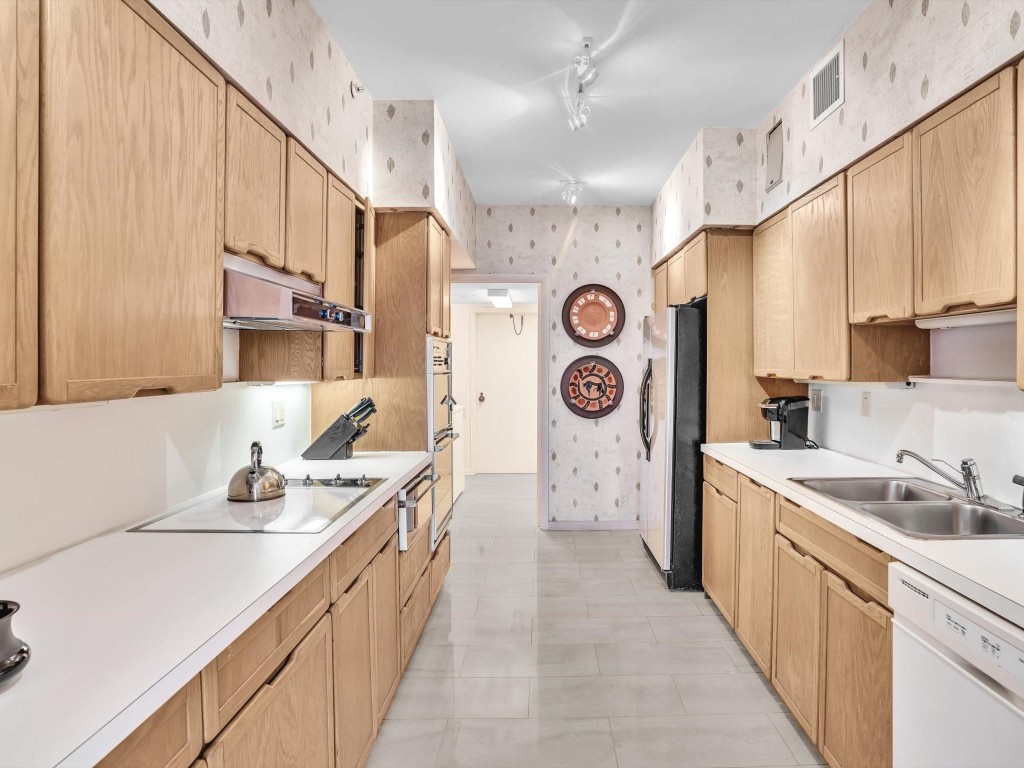 901 E Camino Real Ph-2B, Boca Raton Unit: Ph-2B