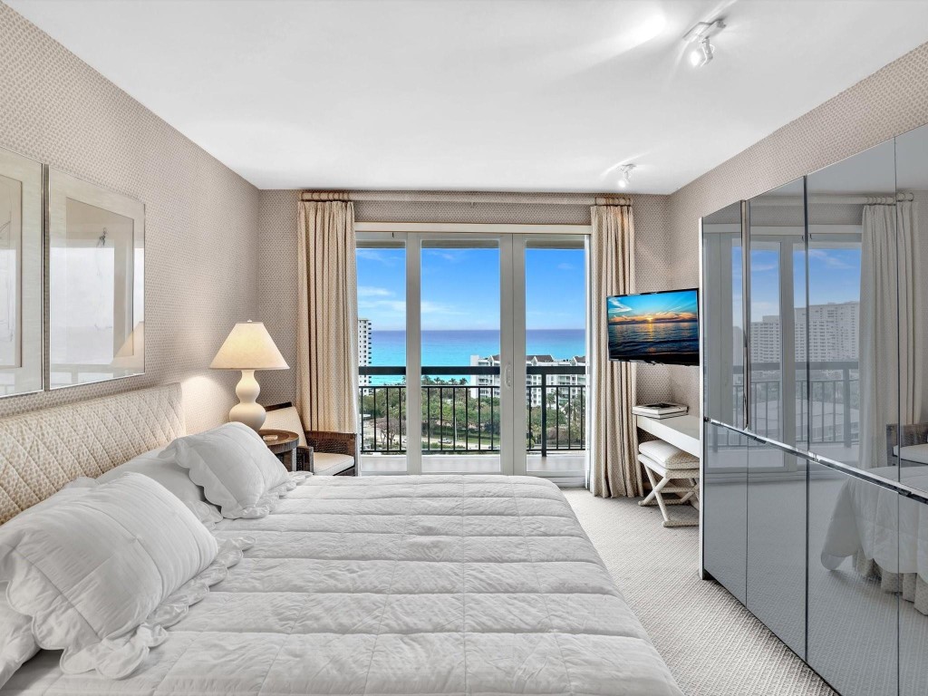 901 E Camino Real Ph-2B, Boca Raton Unit: Ph-2B