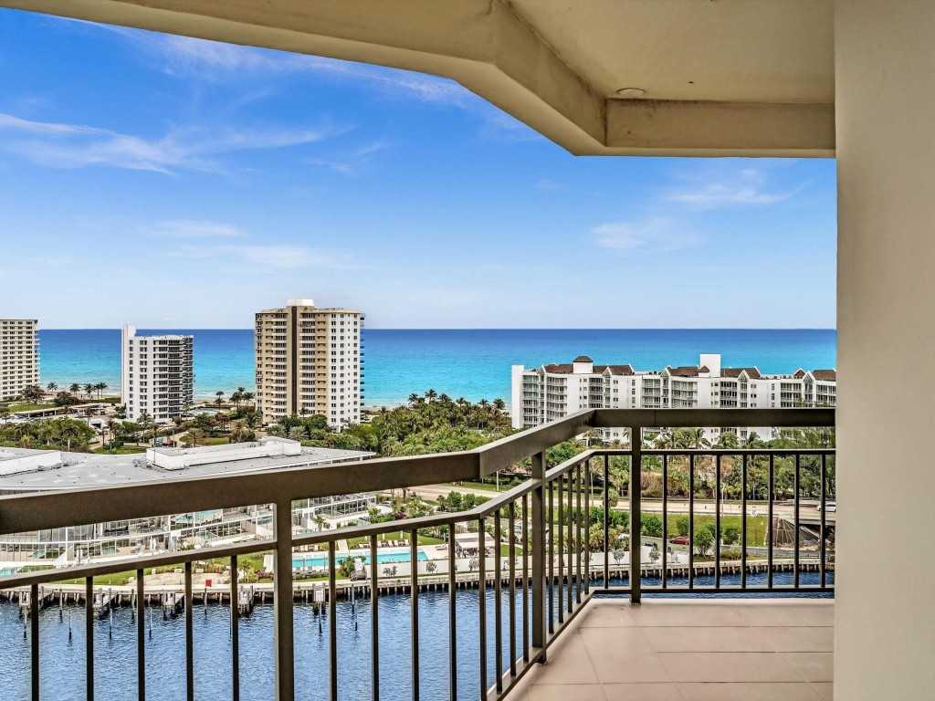 901 E Camino Real Ph-2B, Boca Raton Unit: Ph-2B