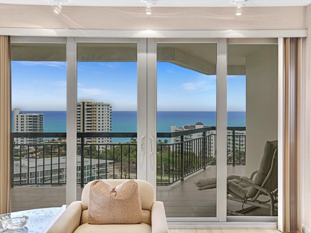 901 E Camino Real Ph-2B, Boca Raton Unit: Ph-2B