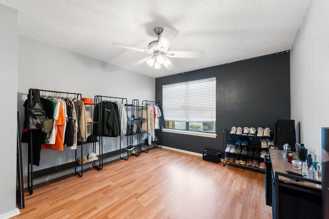 2317 N Congress 11 Avenue Unit: 11