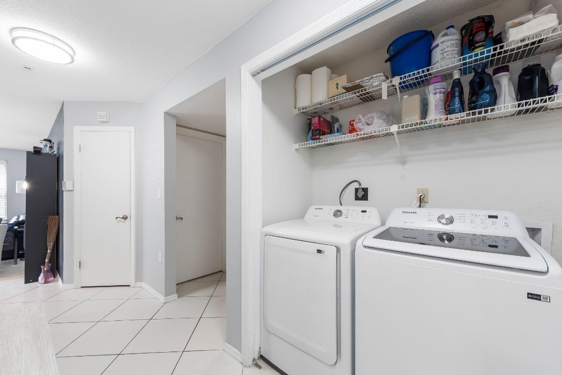 2317 N Congress 11 Avenue Unit: 11