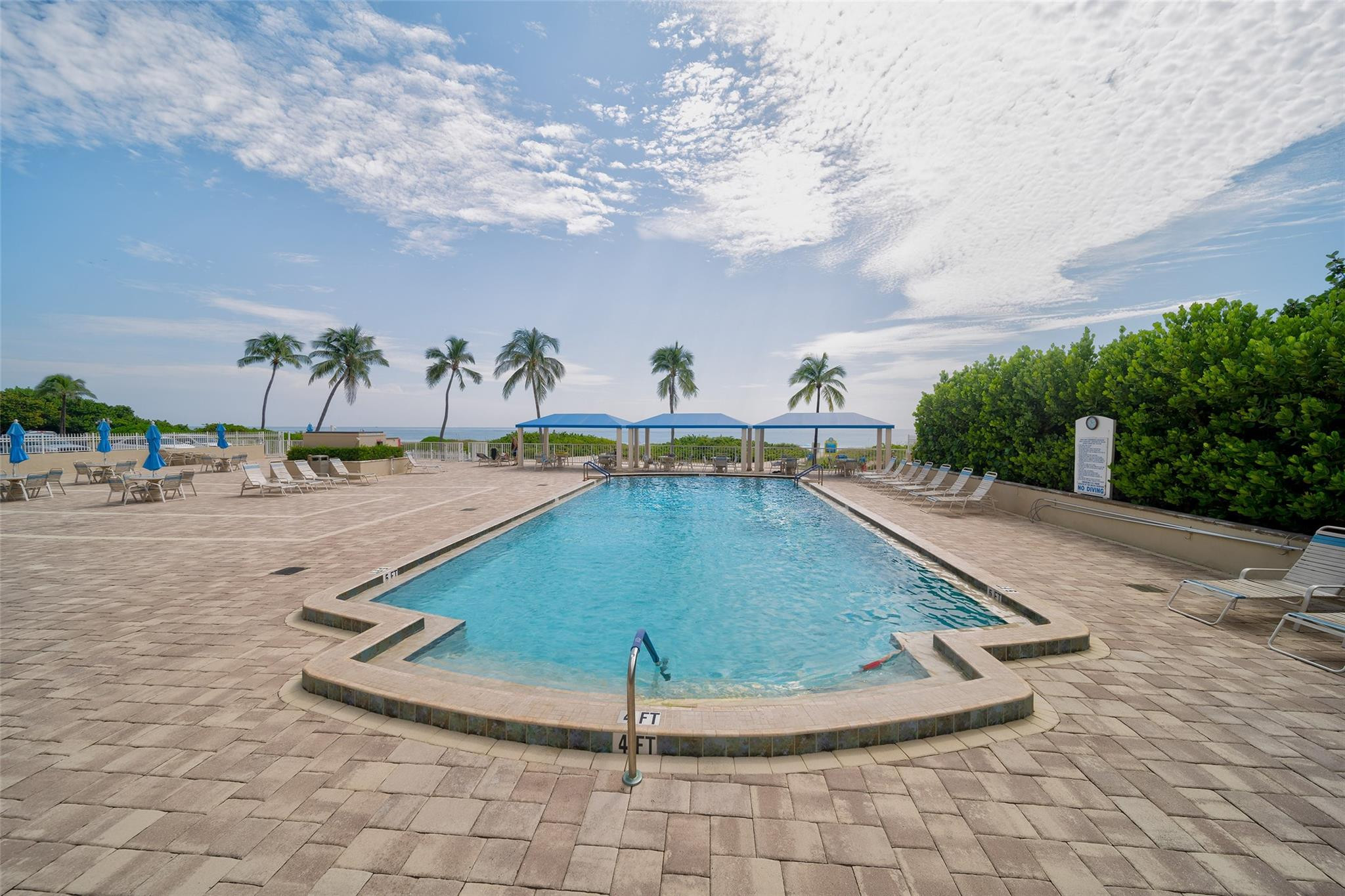 2000 S Ocean Boulevard 2P, Lauderdale-By-The-Sea Unit: 2P