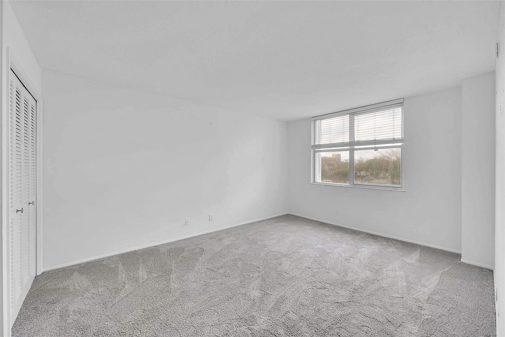 2000 S Ocean Boulevard 2P, Lauderdale-By-The-Sea Unit: 2P