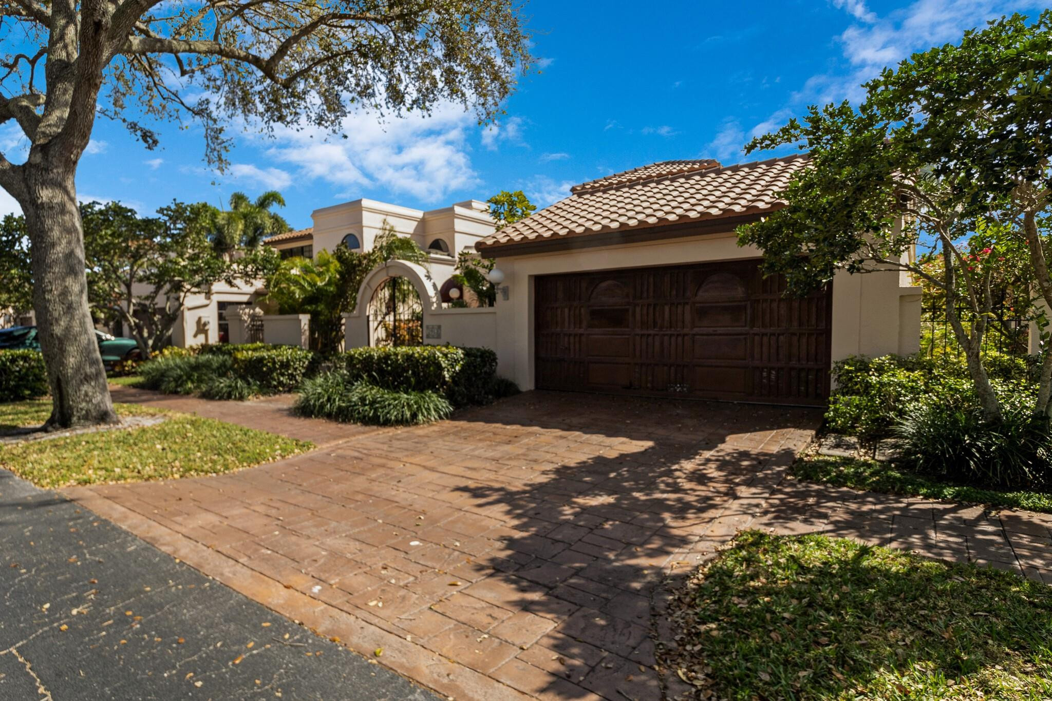 2952 Deer Creek Viaduct, Deerfield Beach