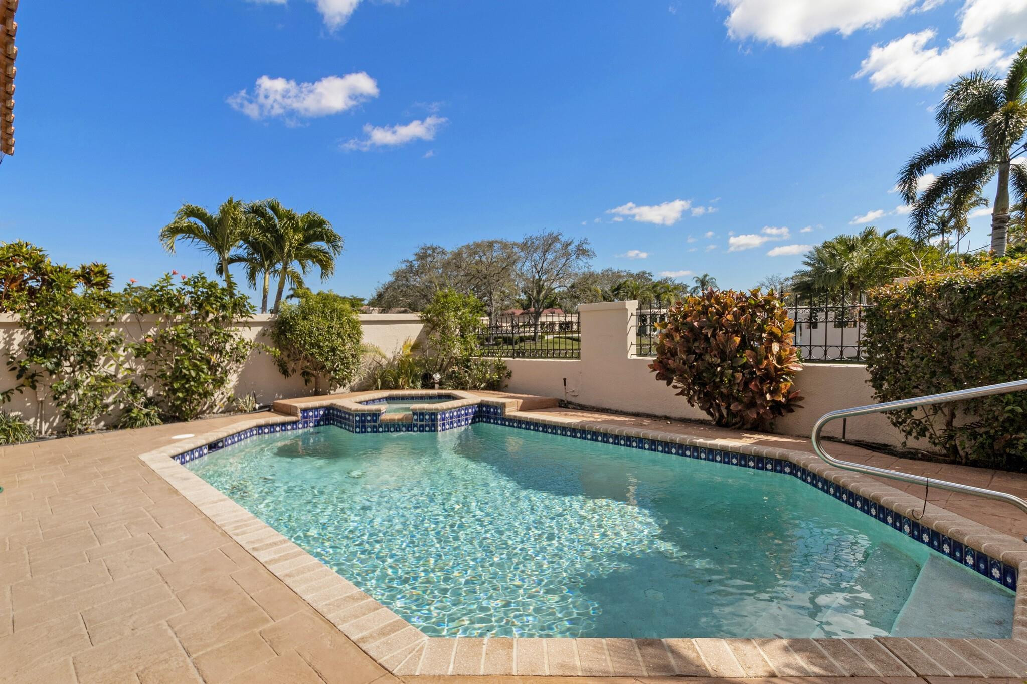 2952 Deer Creek Viaduct, Deerfield Beach