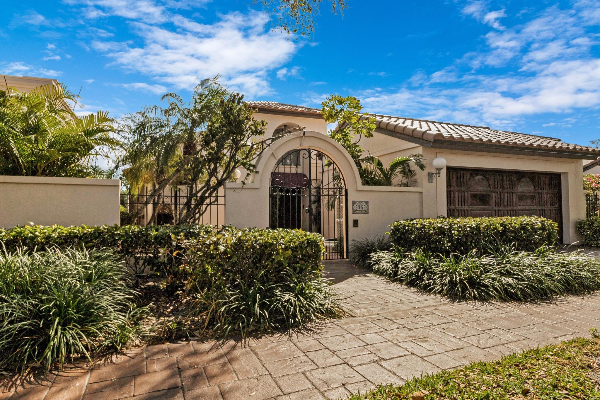 2952 Deer Creek Viaduct, Deerfield Beach
