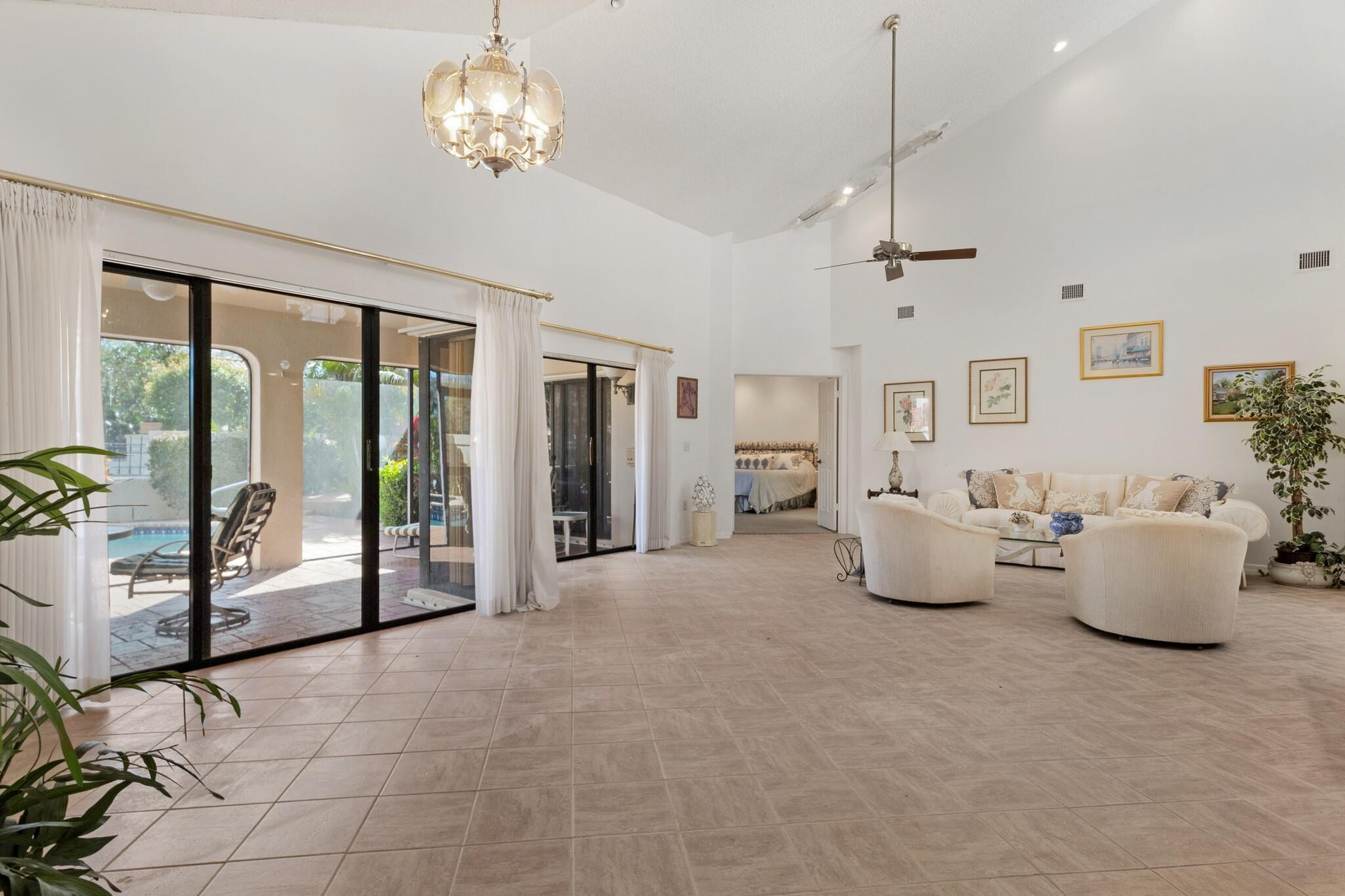 2952 Deer Creek Viaduct, Deerfield Beach