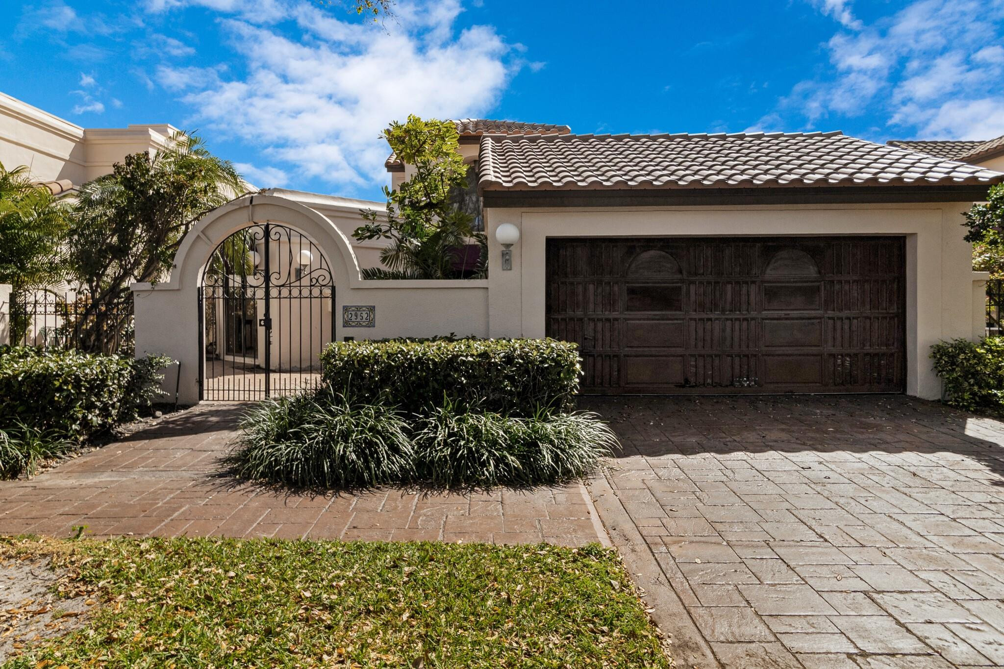 2952 Deer Creek Viaduct, Deerfield Beach