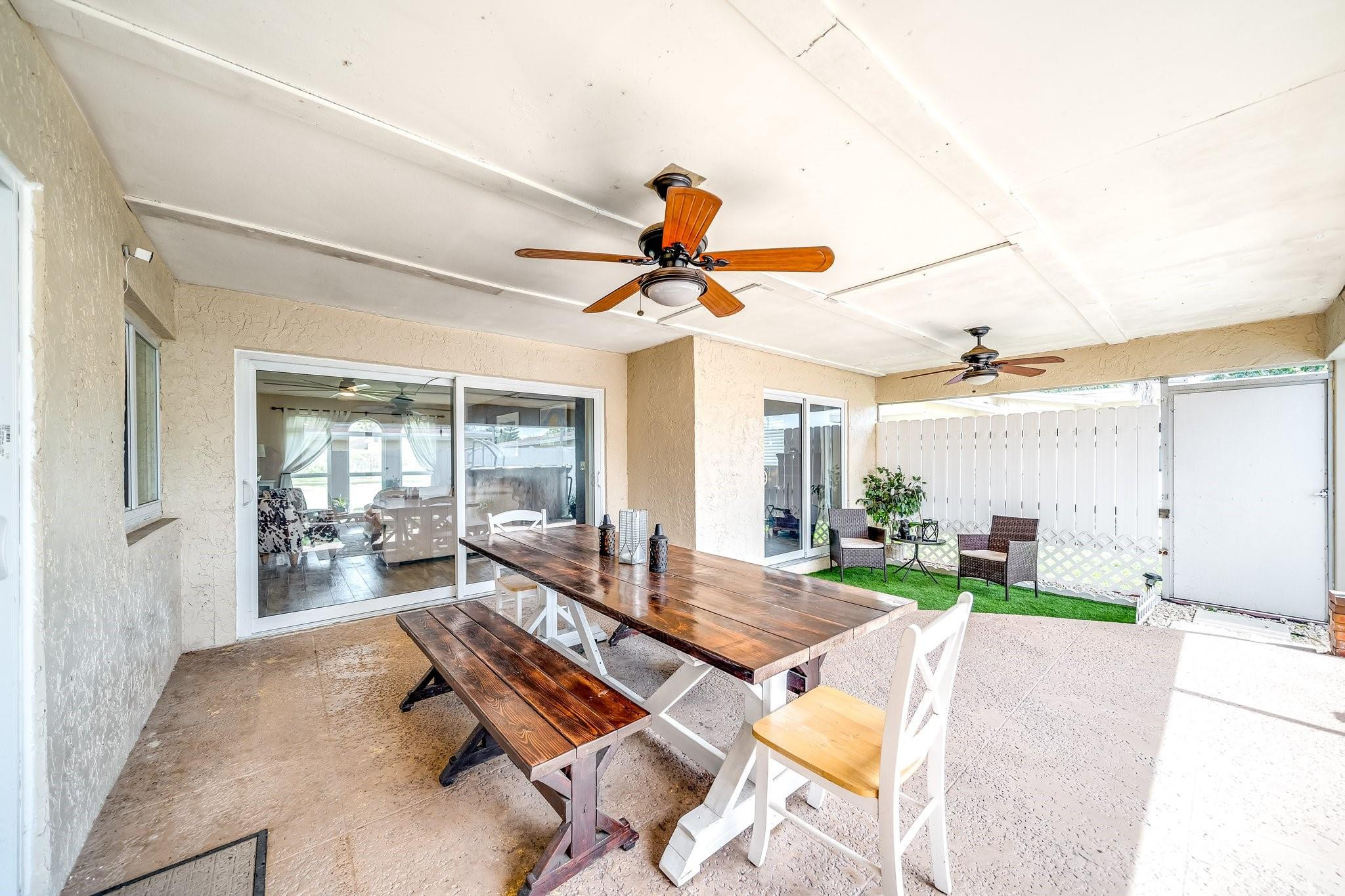 1260 NW 49th Ct