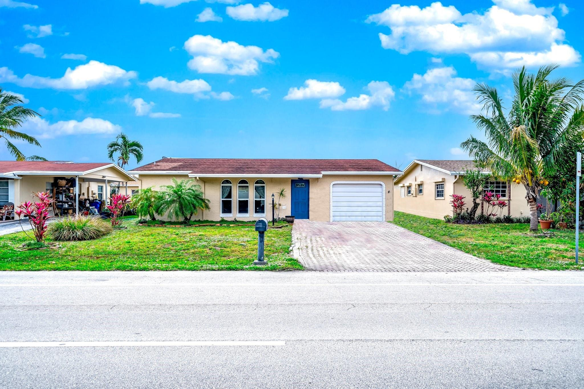 1260 NW 49th Ct