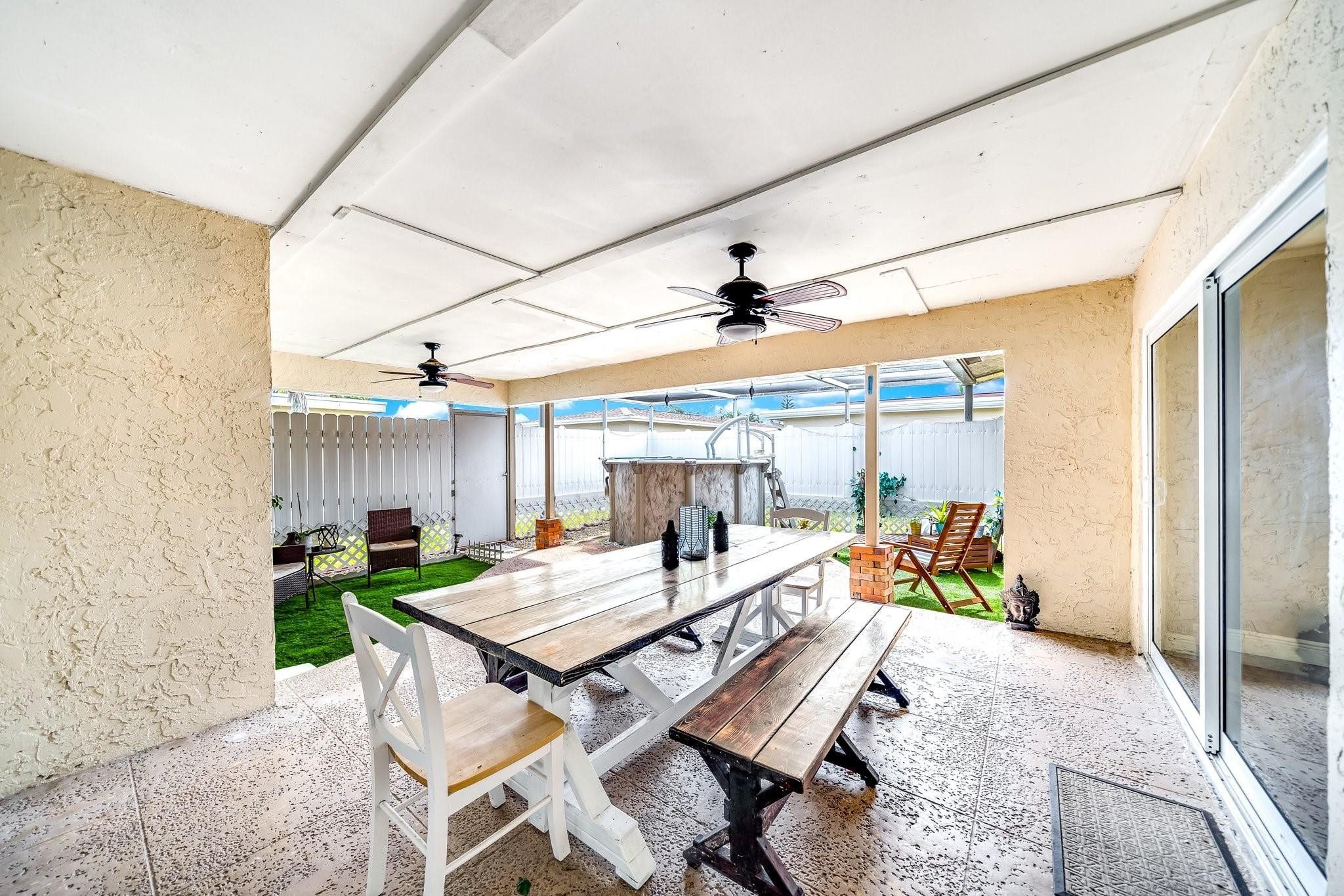 1260 NW 49th Ct