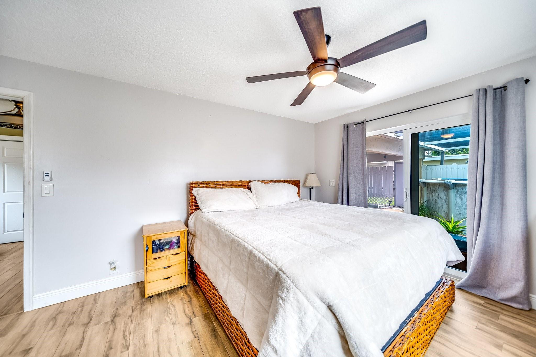 1260 NW 49th Ct