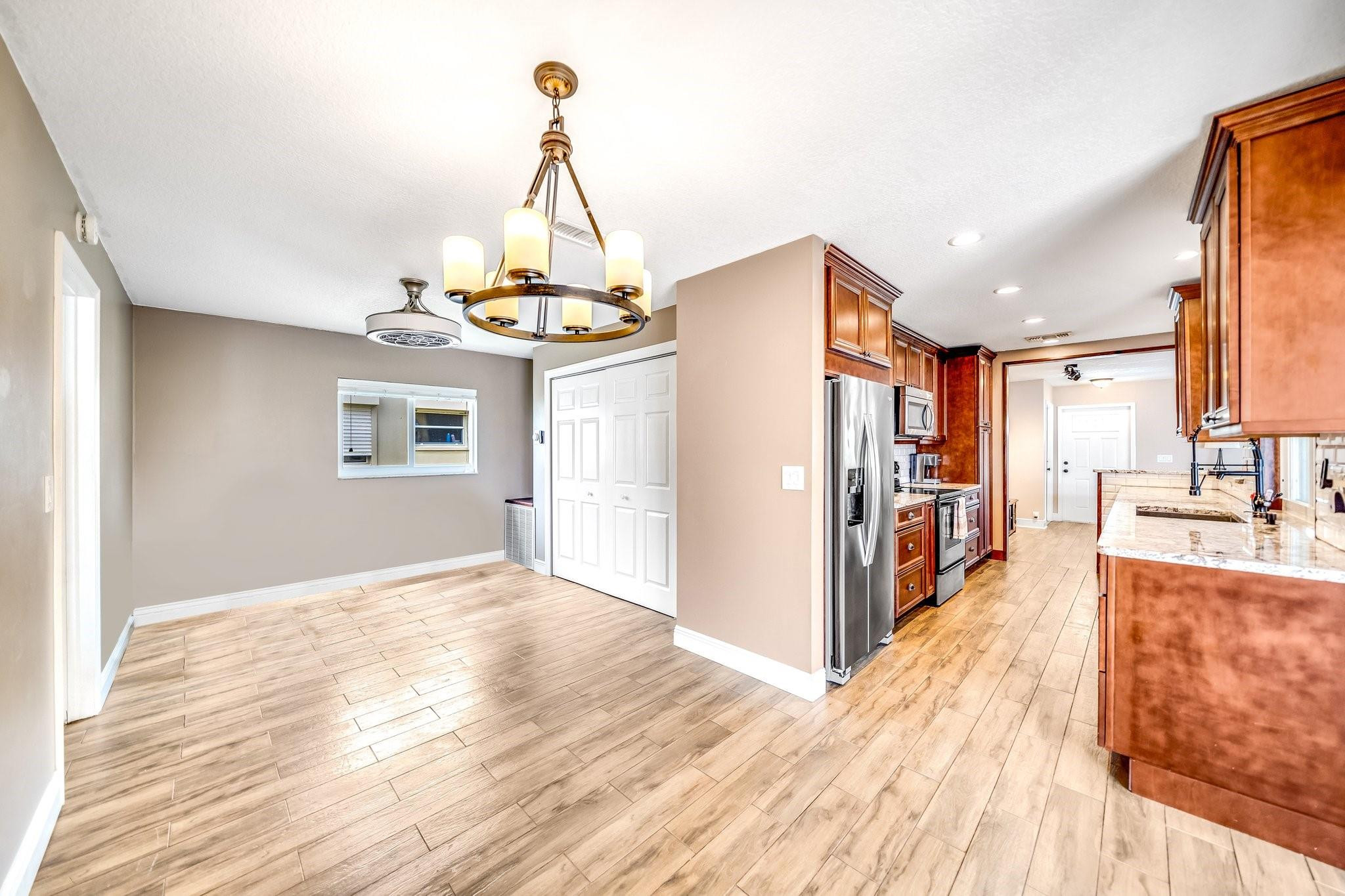 1260 NW 49th Ct