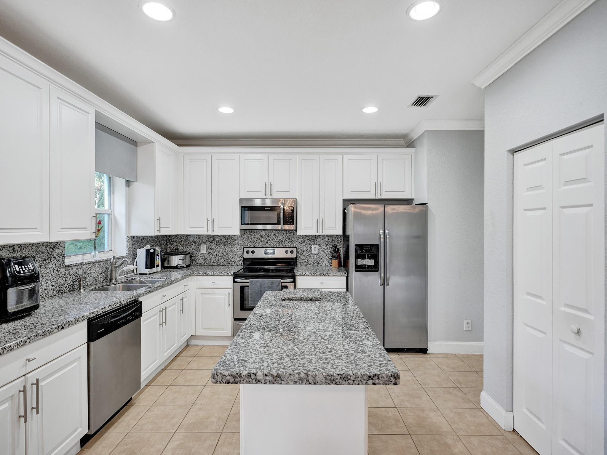 12695 NW 10th Street, Coral Springs