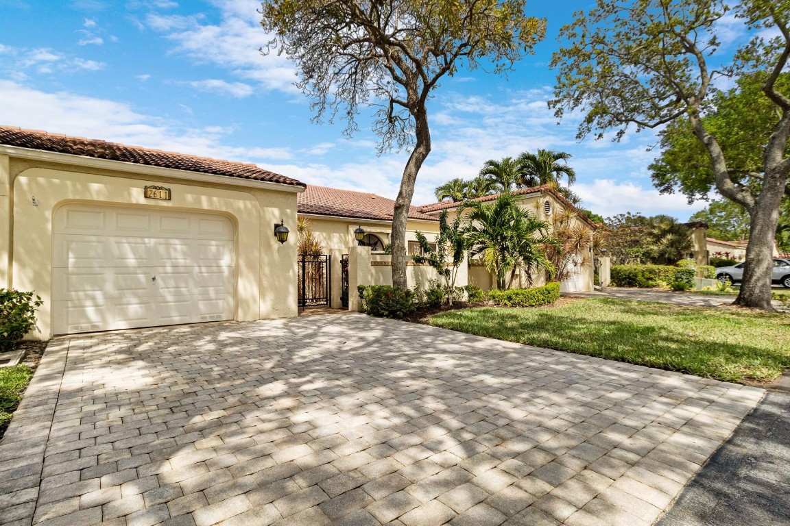 2611 Emerald Way 2611, Deerfield Beach Unit: 2611