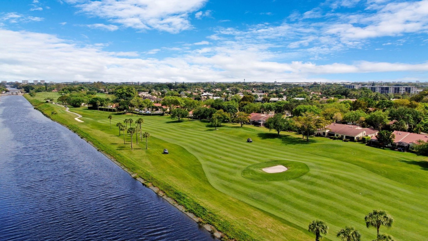 2611 Emerald Way 2611, Deerfield Beach Unit: 2611