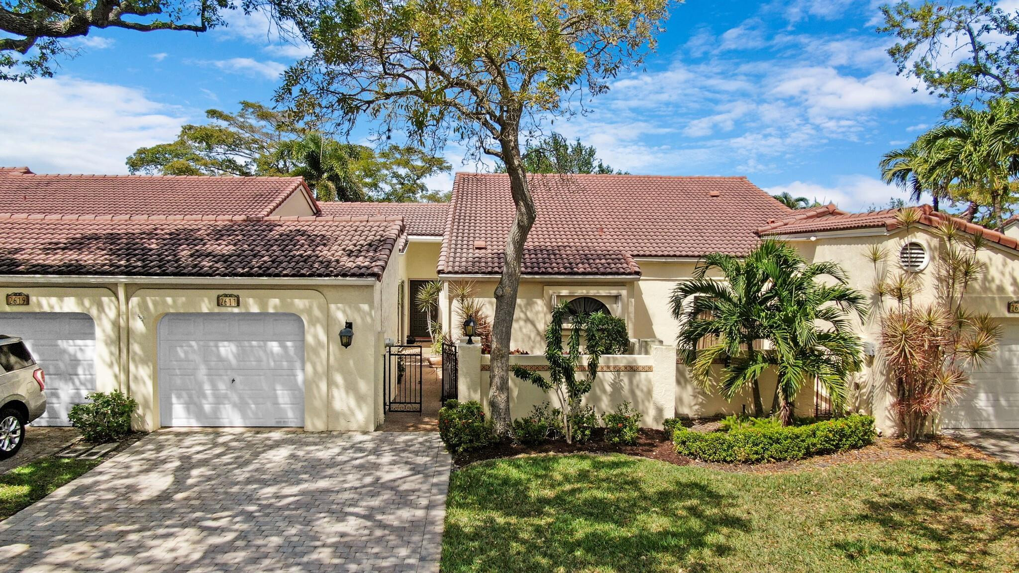 2611 Emerald Way 2611, Deerfield Beach Unit: 2611