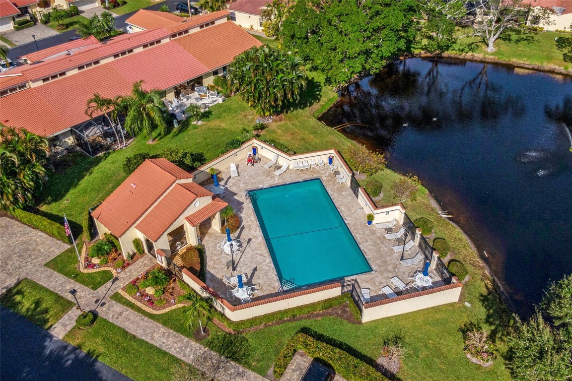 2611 Emerald Way 2611, Deerfield Beach Unit: 2611