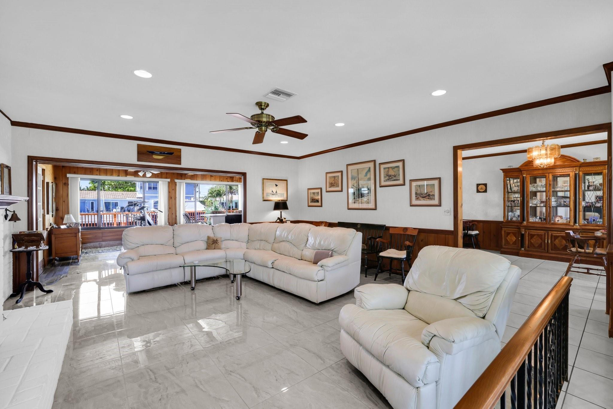 4451 NE 25th Ave