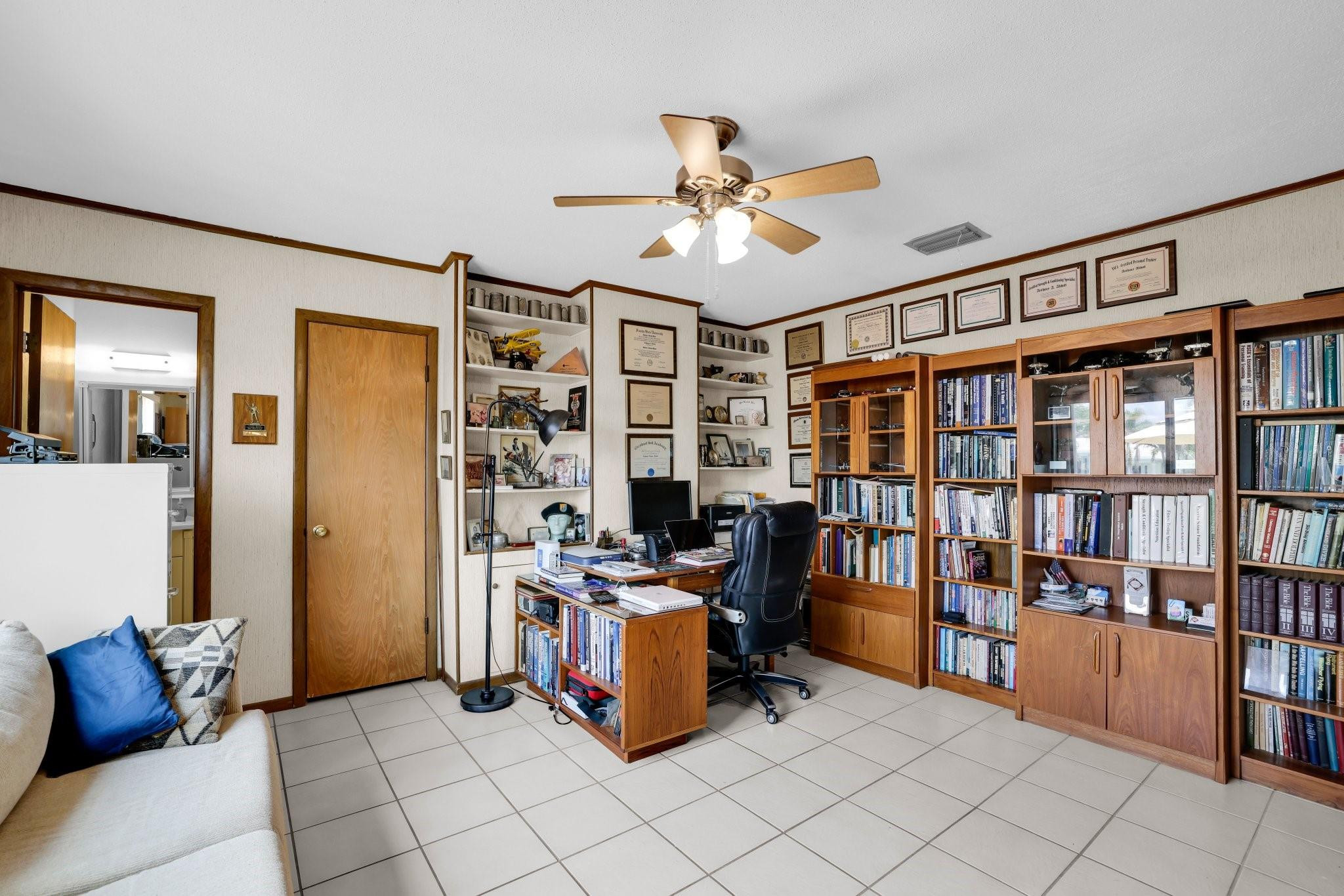 4451 NE 25th Ave