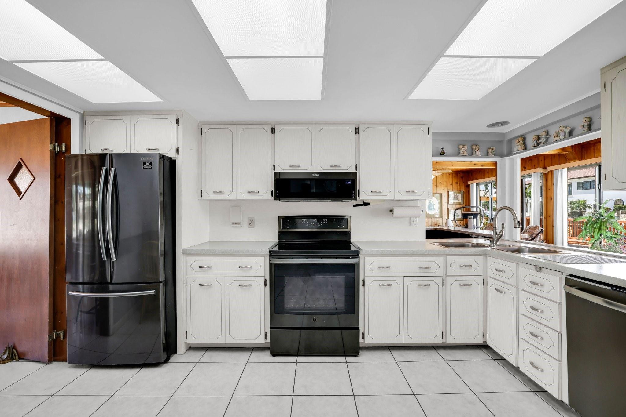4451 NE 25th Ave