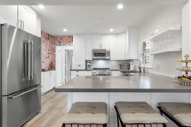 306 NE 8TH AVE