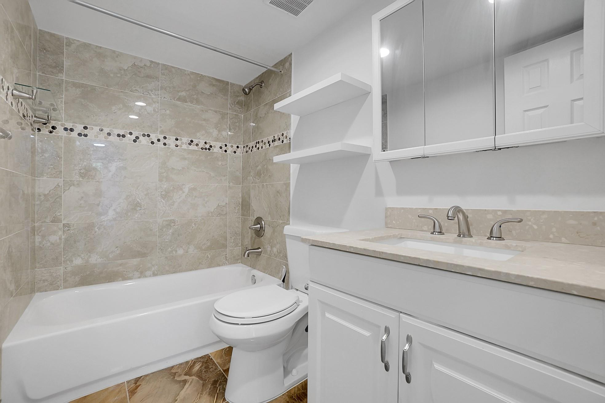 1681 NW 70th Avenue 310, Plantation Unit: 310