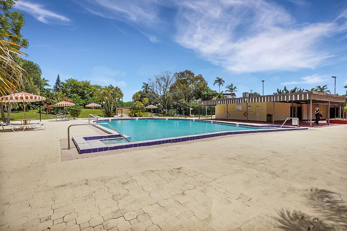 1681 NW 70th Avenue 310, Plantation Unit: 310