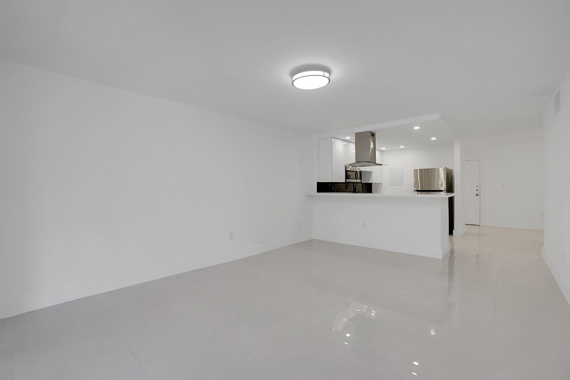 1681 NW 70th Avenue 310, Plantation Unit: 310