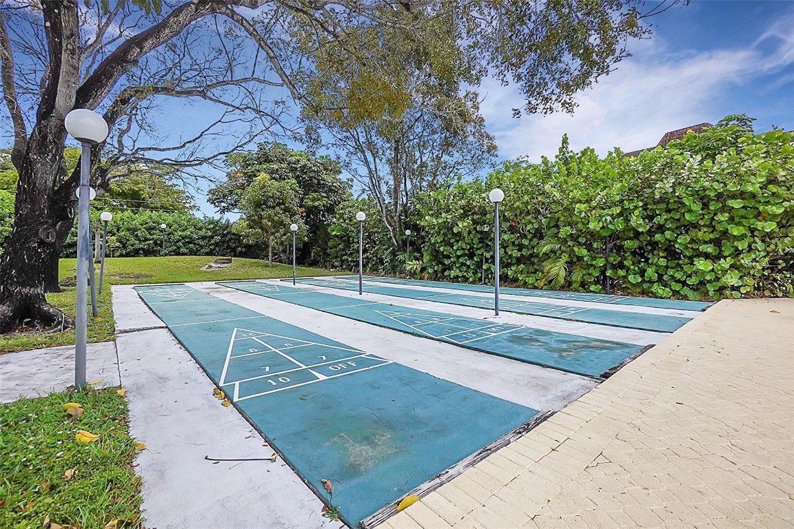 1681 NW 70th Avenue 310, Plantation Unit: 310