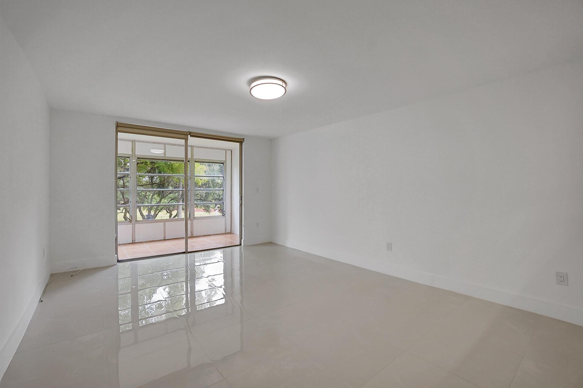 1681 NW 70th Avenue 310, Plantation Unit: 310