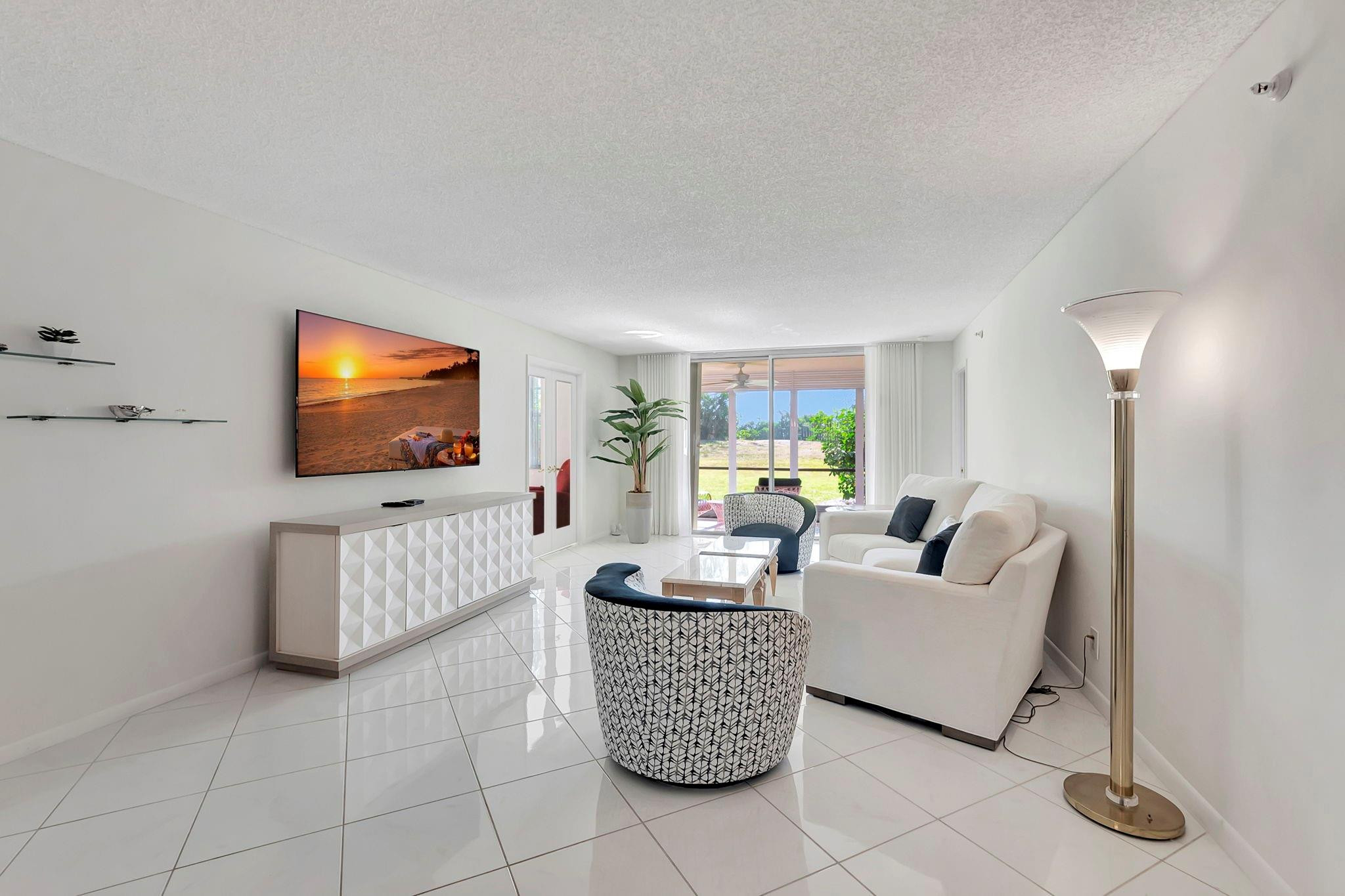 5340 NW 2nd Ave 120