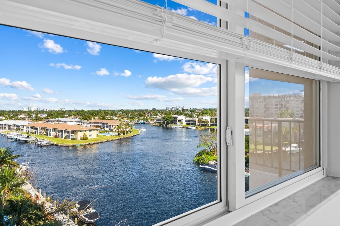 801 S Federal Highway 716