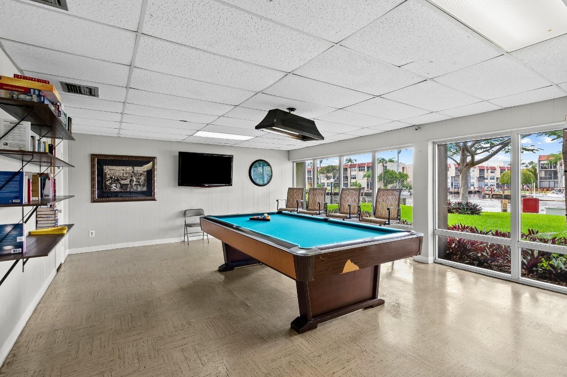 801 S Federal Highway 716