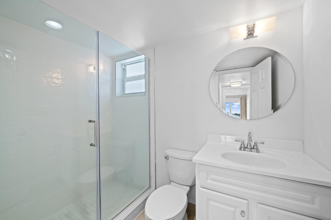 801 S Federal Highway 716