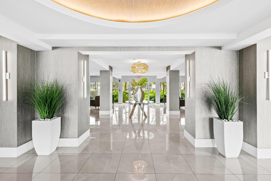 801 S Federal Highway 716