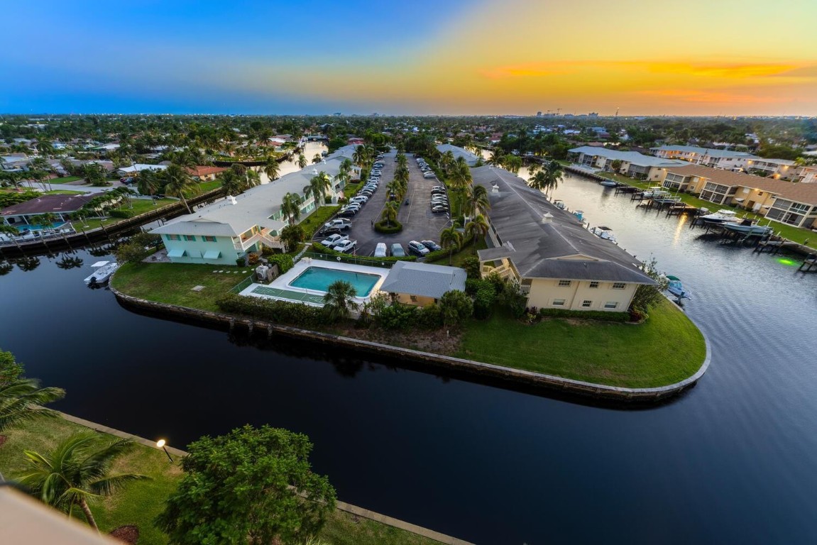 801 S Federal Hwy 906