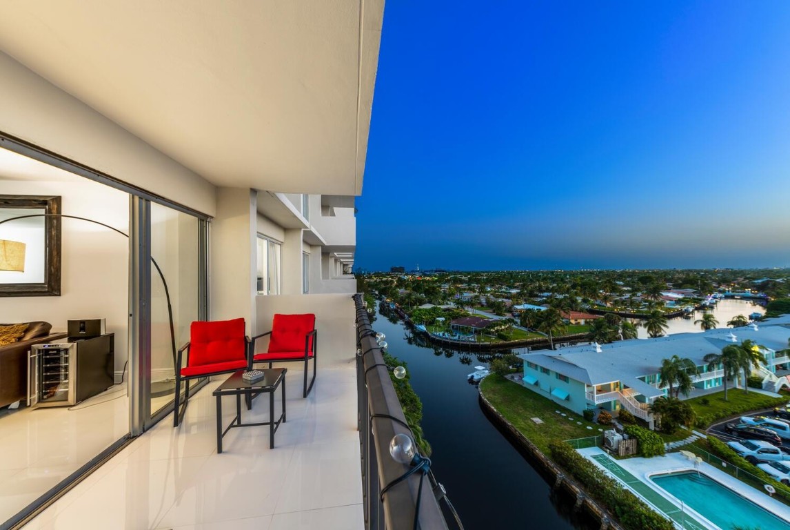 801 S Federal Hwy 906