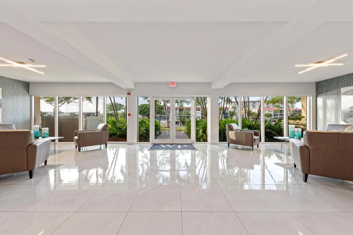 801 S Federal Hwy 906