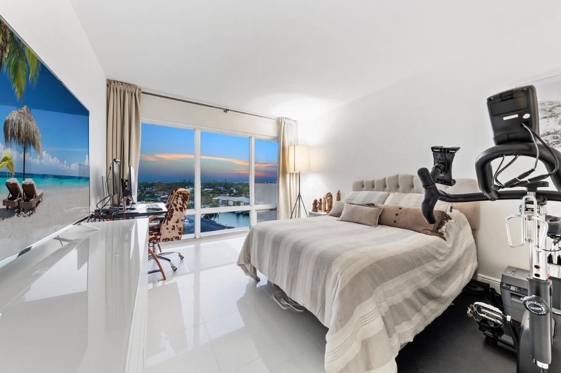 801 S Federal Hwy 906