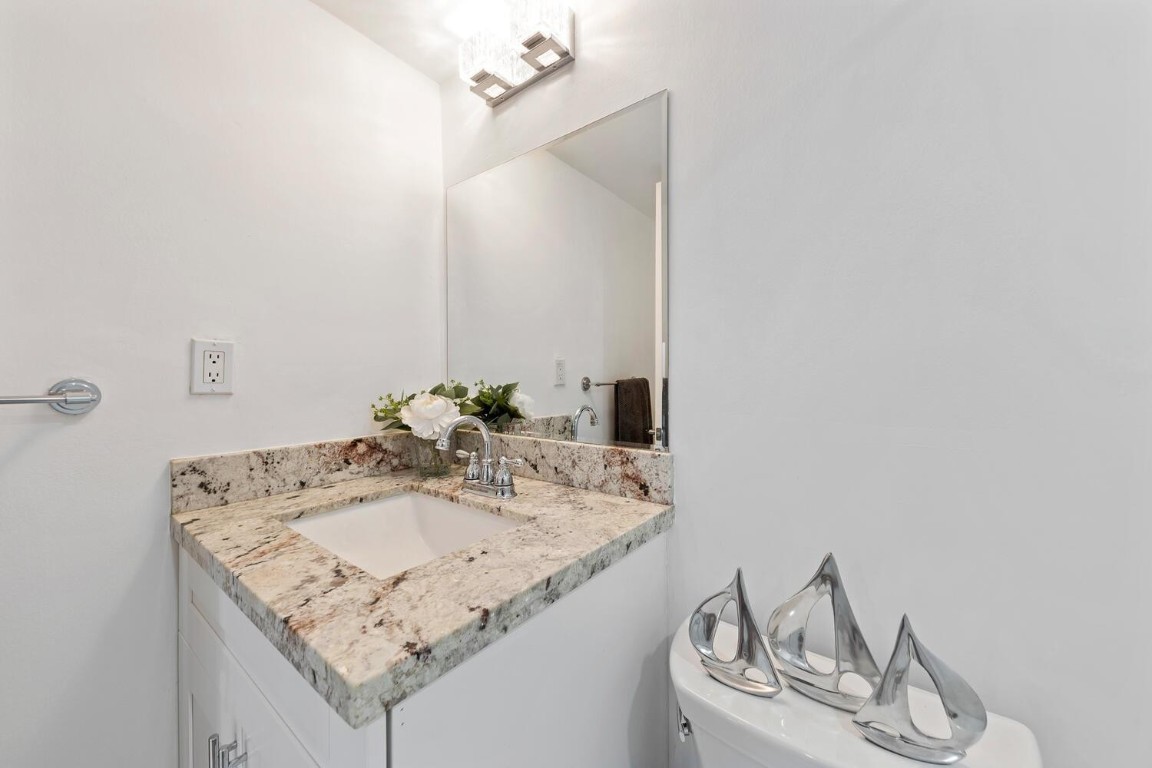 801 S Federal Hwy 906