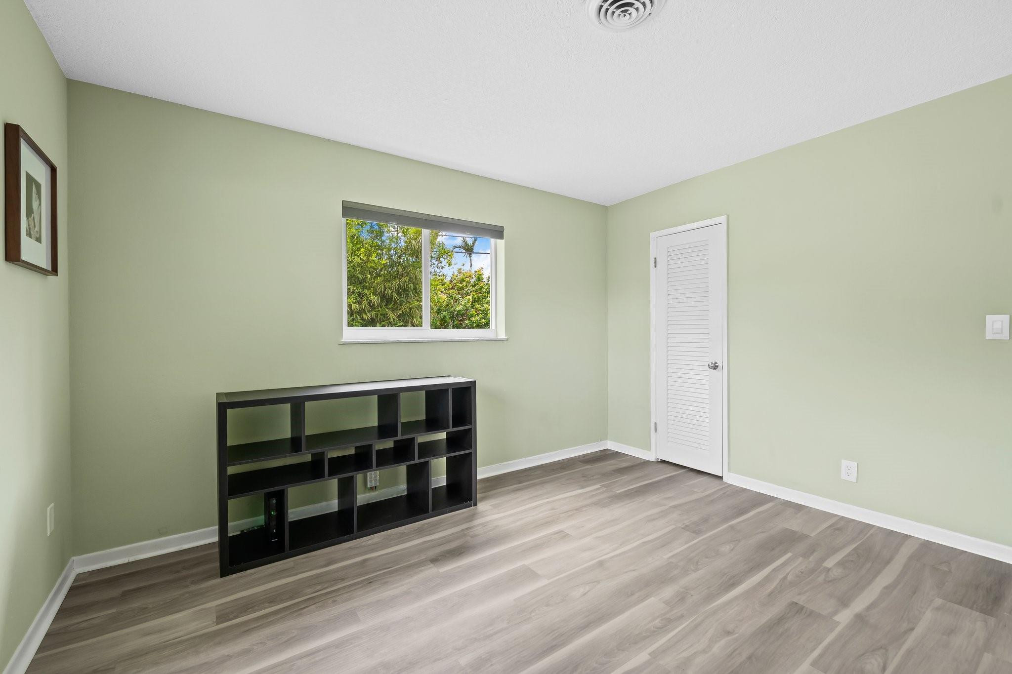 4420 NE 30th Ave