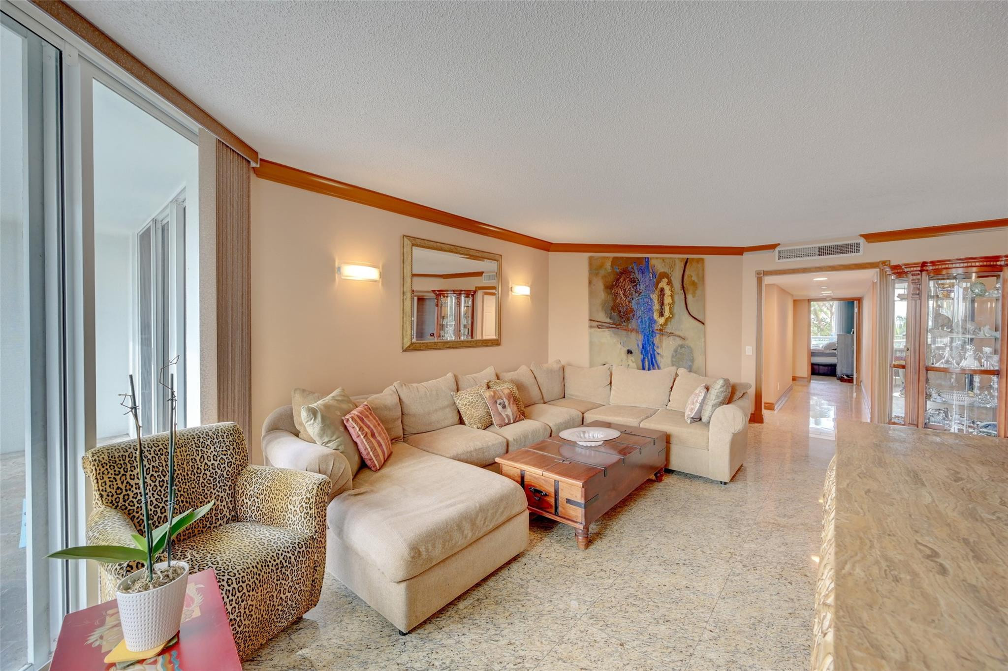 21205 Yacht Club Drive 505, Aventura Unit: 505