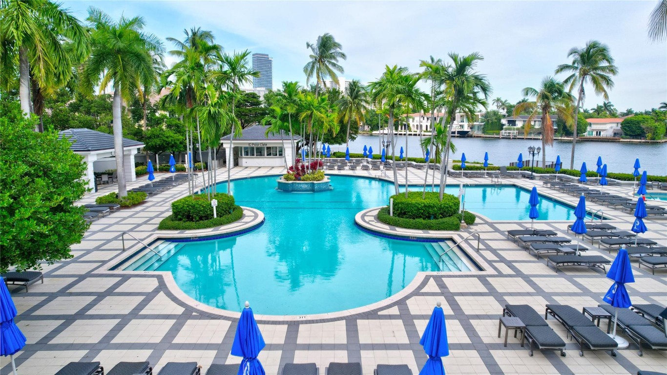 21205 Yacht Club Drive 505, Aventura Unit: 505