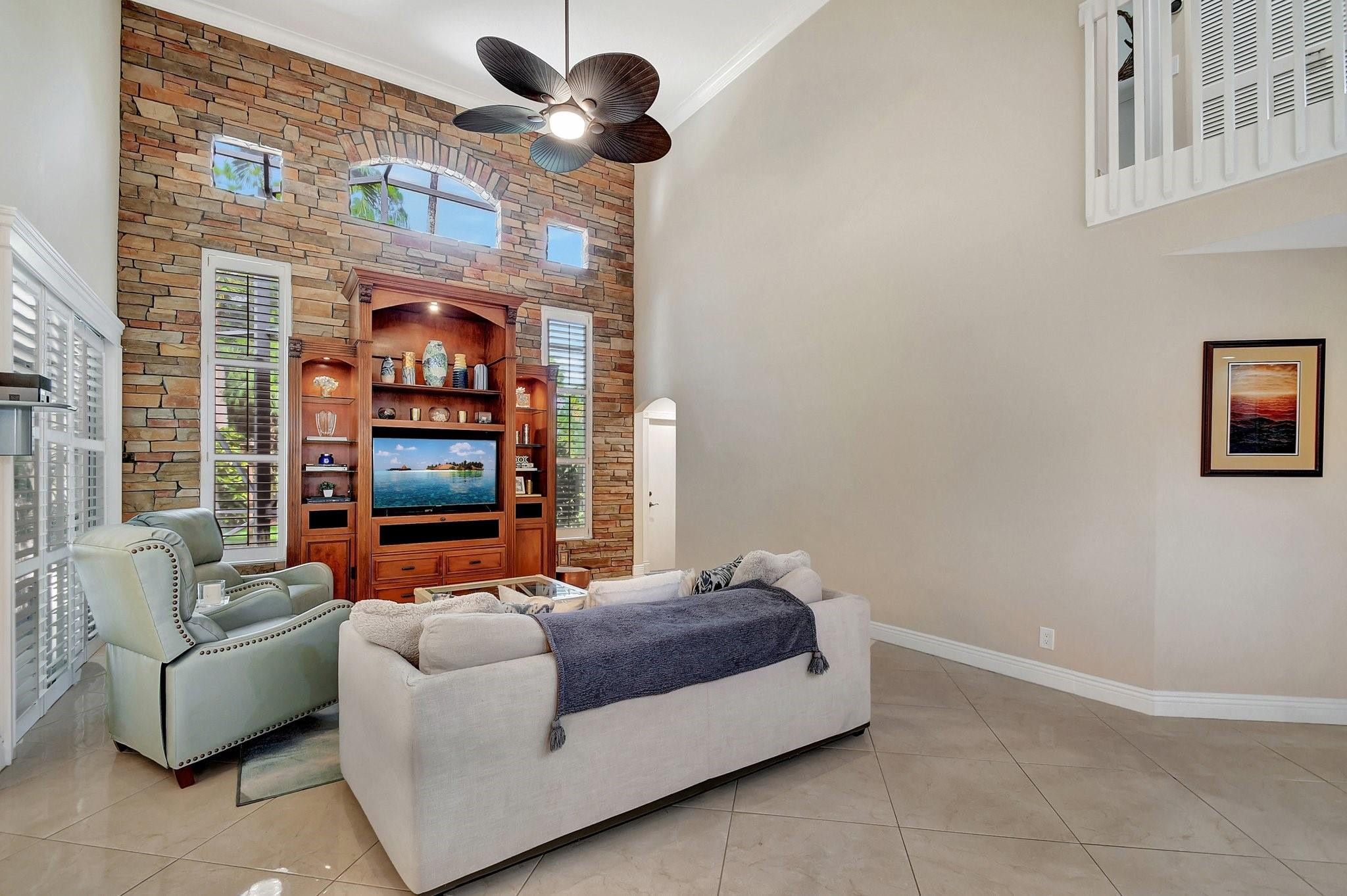 541 Cypress Crossing Crossing