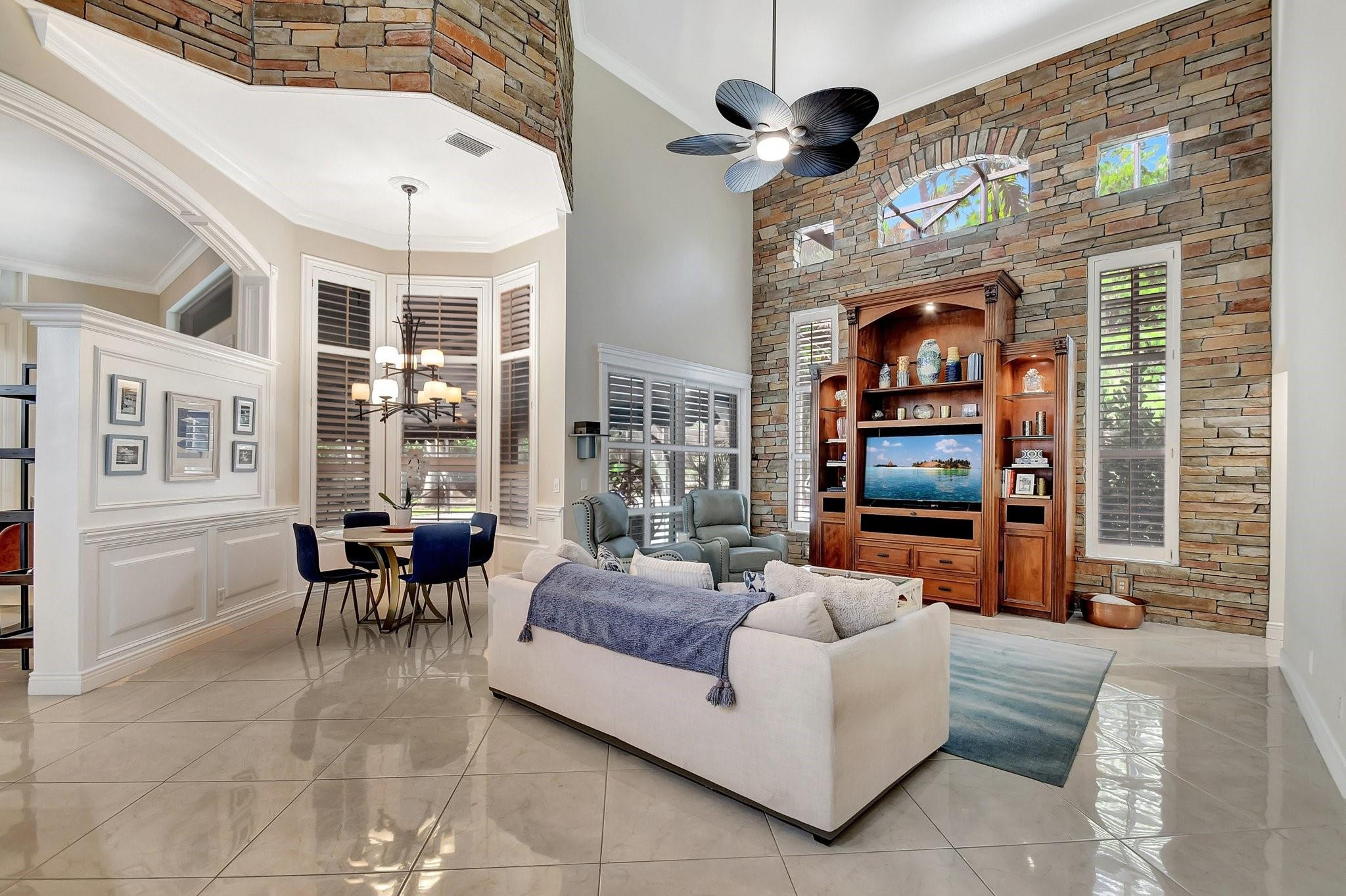 541 Cypress Crossing Crossing