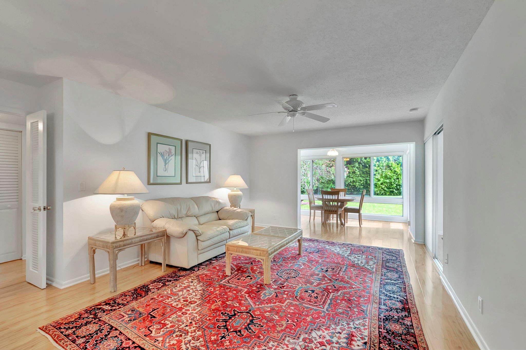 15 Colonial Club Dr 105