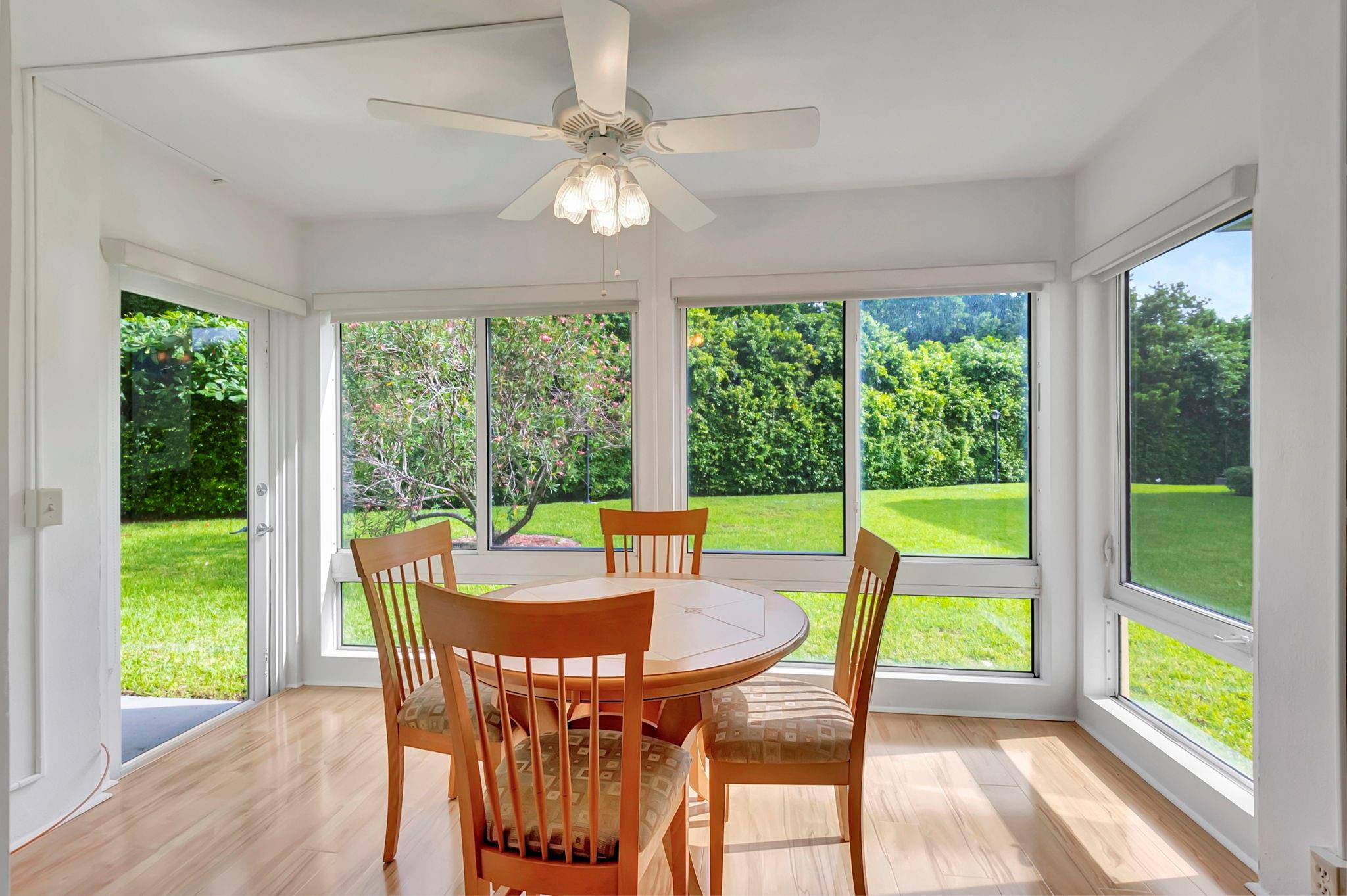 15 Colonial Club Dr 105