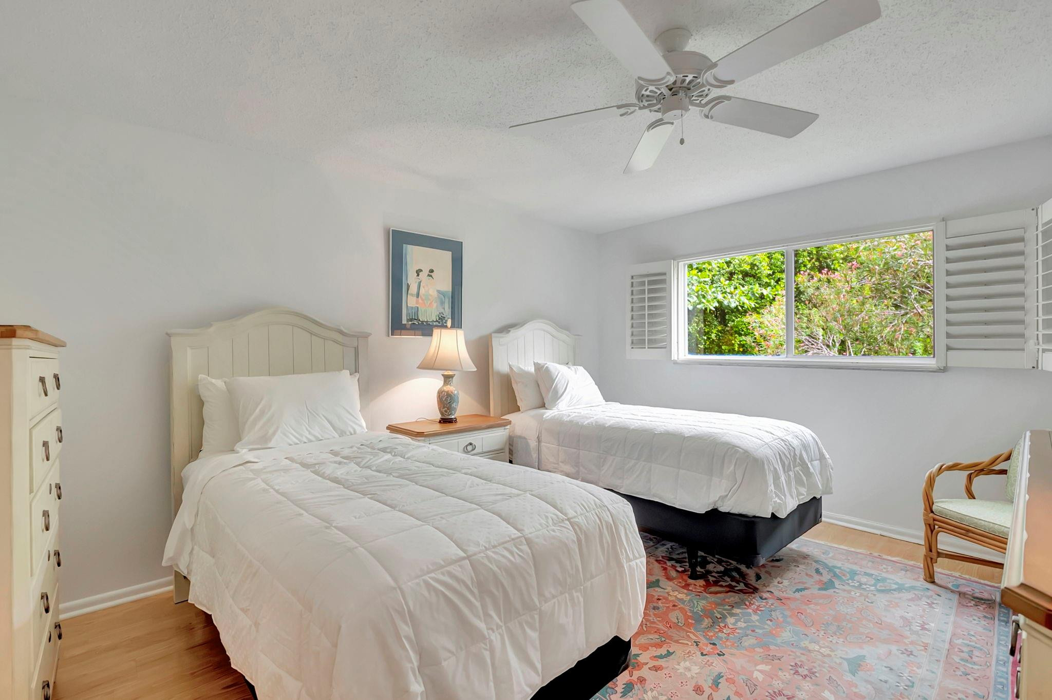 15 Colonial Club Dr 105